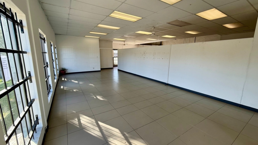 To Let commercial Property for Rent in Knysna Central Western Cape